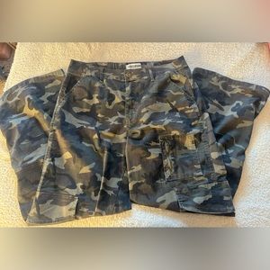 Camo pants